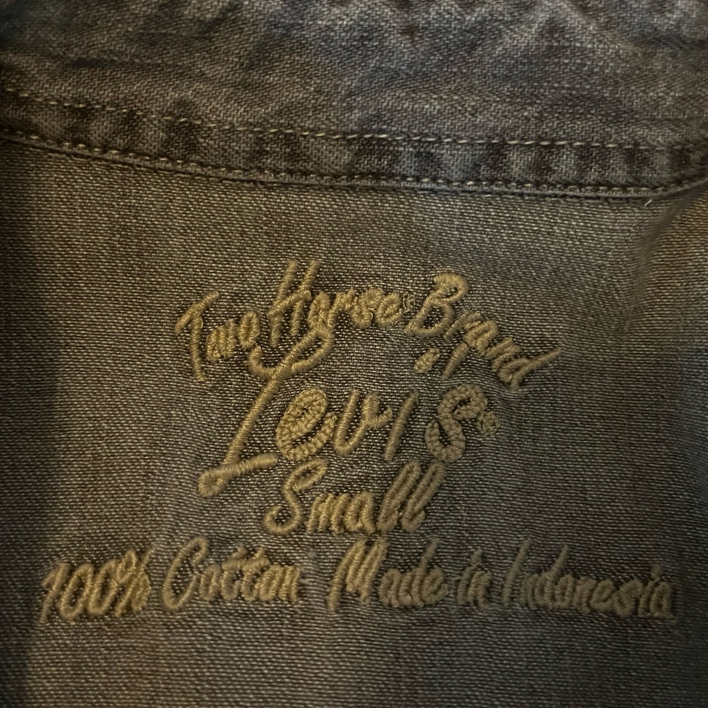 Vintage Levi's Two Horse Men's Gray Denim Western Pearl Snap Shirt, Size S - Picture 14 of 15